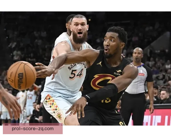 开拓者与马刺激战再起 双方新阵容对决谁能笑到最后